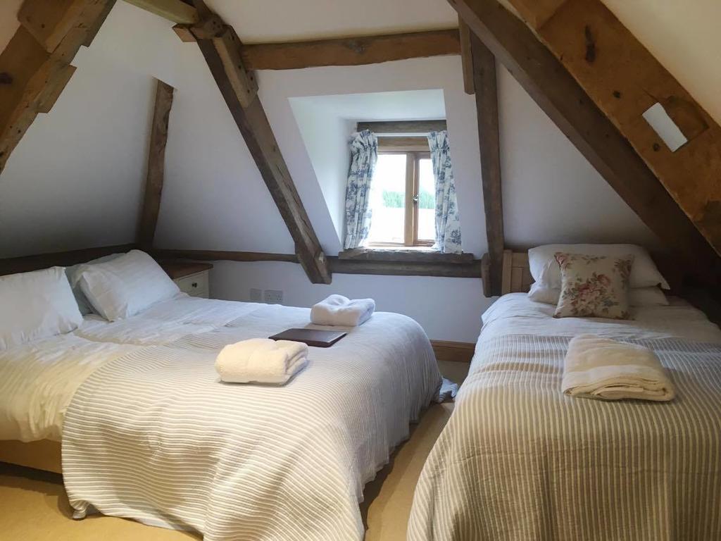 The Fat Pigeon Guest House Yeovil Exterior photo