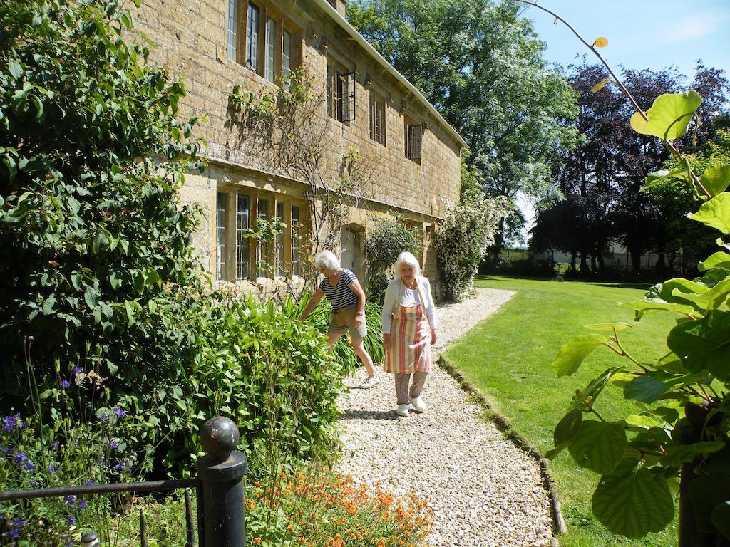 The Fat Pigeon Guest House Yeovil Exterior photo