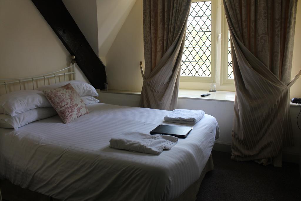 The Fat Pigeon Guest House Yeovil Exterior photo